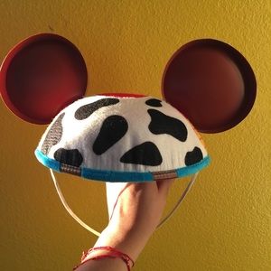 Woody themed hat